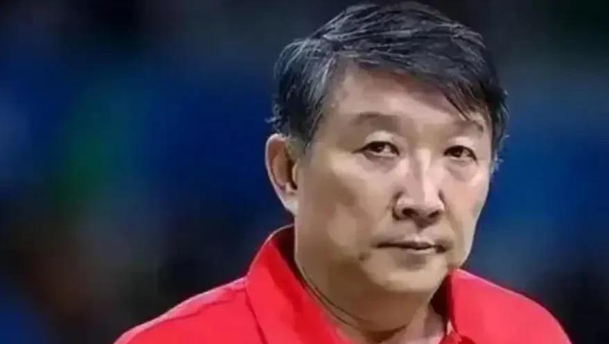 中国女篮的万次投篮计划，却没有练出什么门道，除了韩旭在王治郅的指导下，投篮有进步