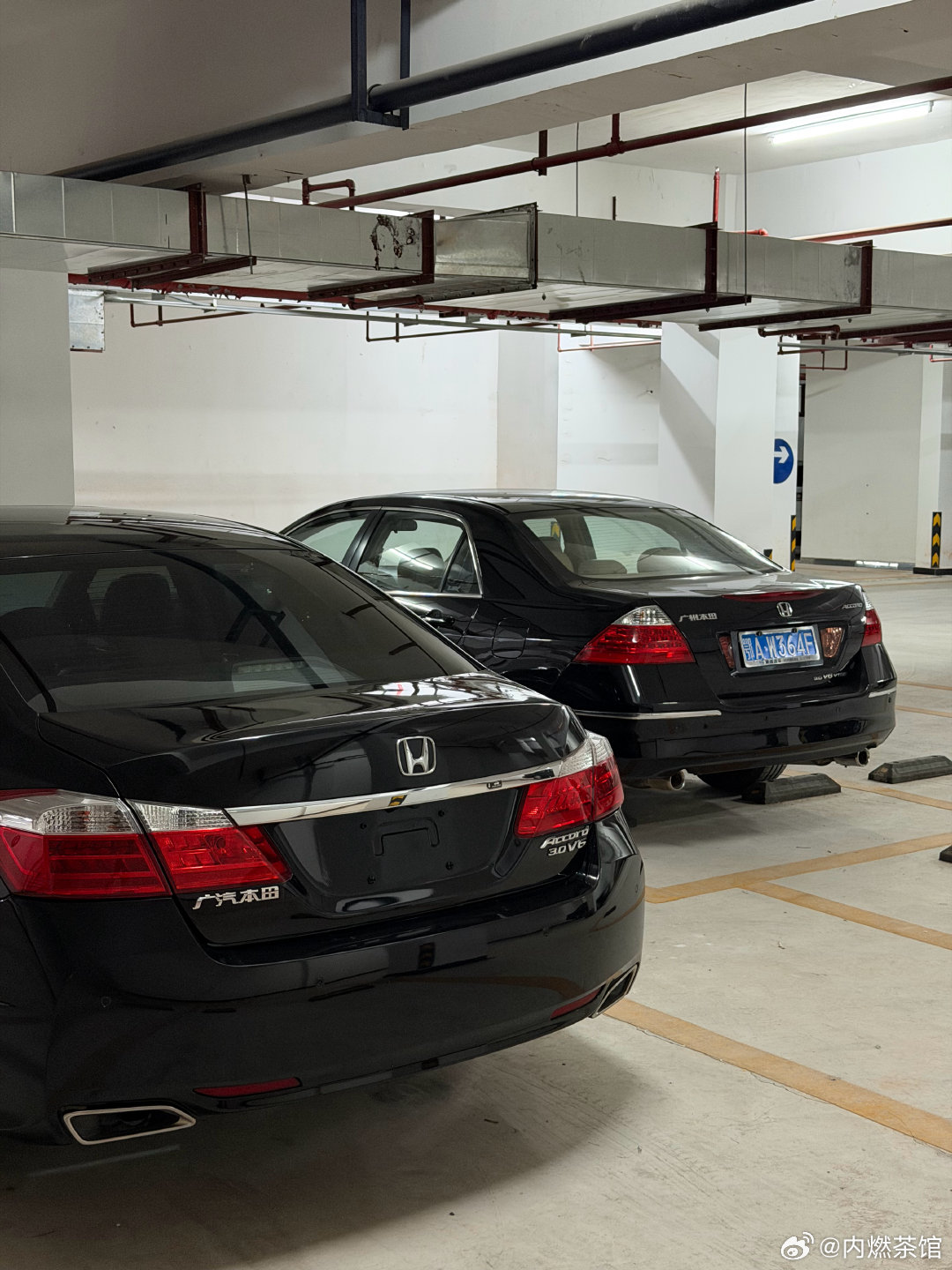 今夜同时拥有两台6缸雅阁9代雅阁3.0的体验真好，拥有令人满足的配置和驾驶体验。