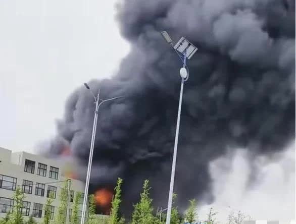 常德临澧一花炮厂爆炸事故事故发生地周边的人说现场惨烈据他们描述：