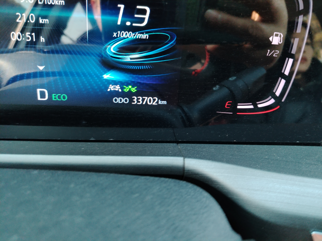 防冻液下降快我买的车不到3年防冻液下降快，跑700公里高速下降一半，去4儿子店