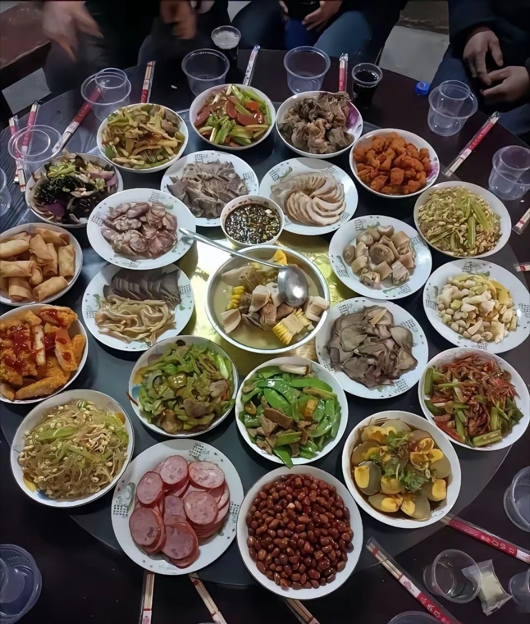 大家看这桌菜是南方还是北方？