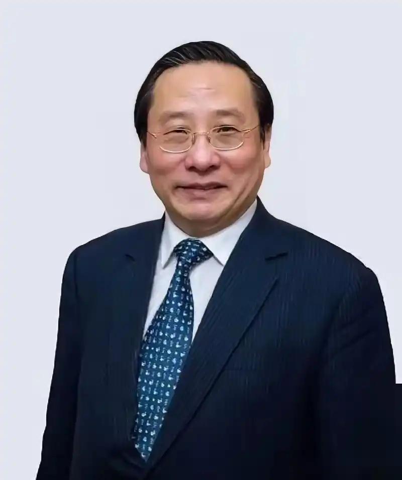 高志凯说“卖国的往往是精英，卖国的后代最急迫的为先人洗白。”今天我们该警惕哪些人