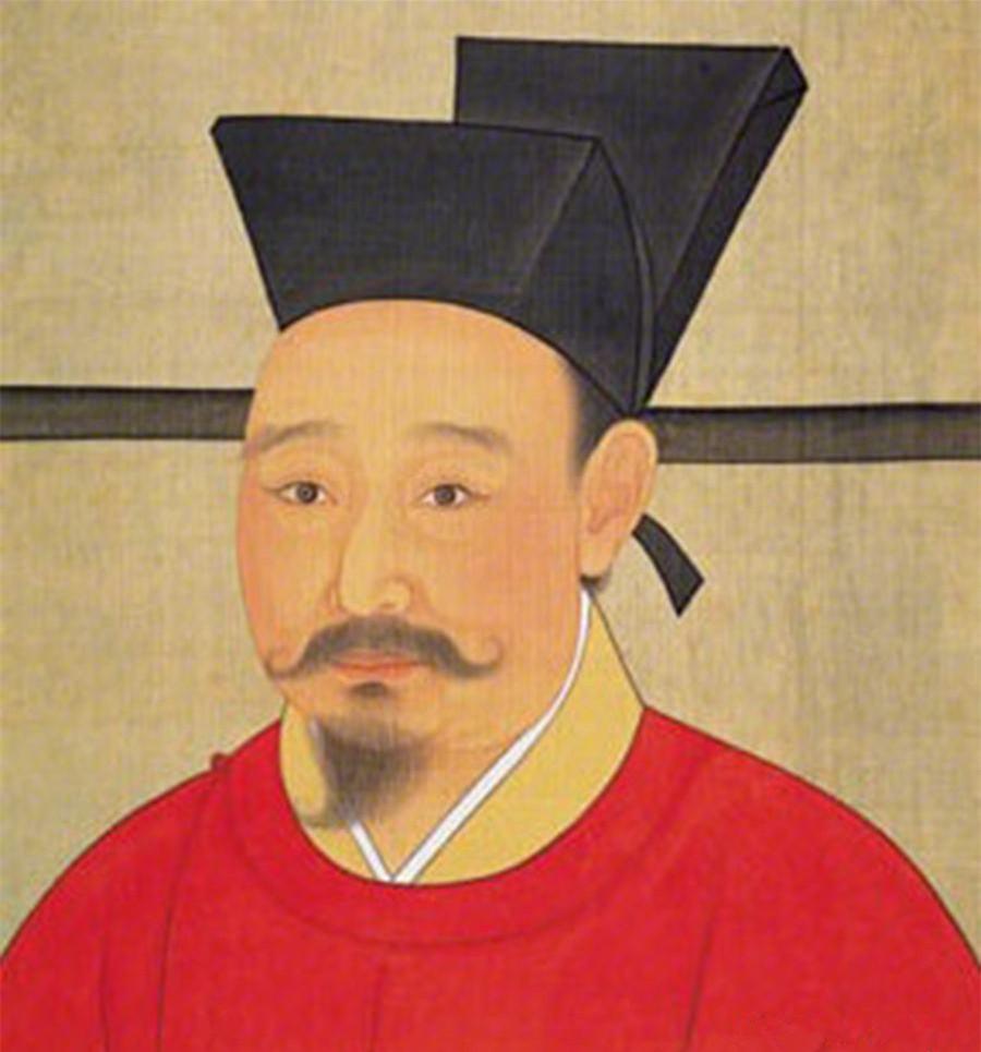 先说宋宁宗是个什么样的人。赵扩，1194年登基。历史对他的评价，说好听点是"