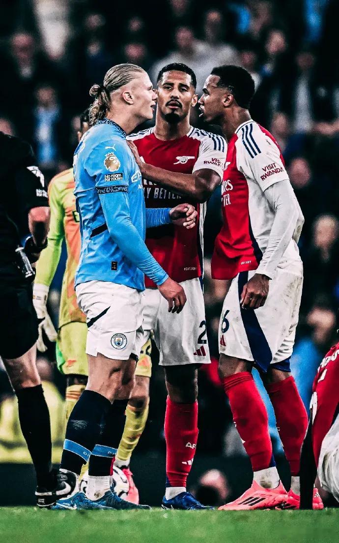 英超争冠迎来决战时刻！周日晚23:30，曼城坐镇主场迎战阿森纳，胜负直接左右冠军