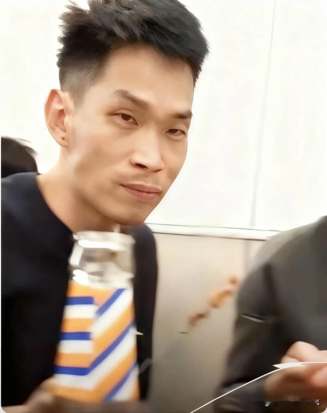 一定要相信“相由心生”。郑州发小偷偷配钥匙灭门惨案，不仅是极致背叛，更是身边埋雷