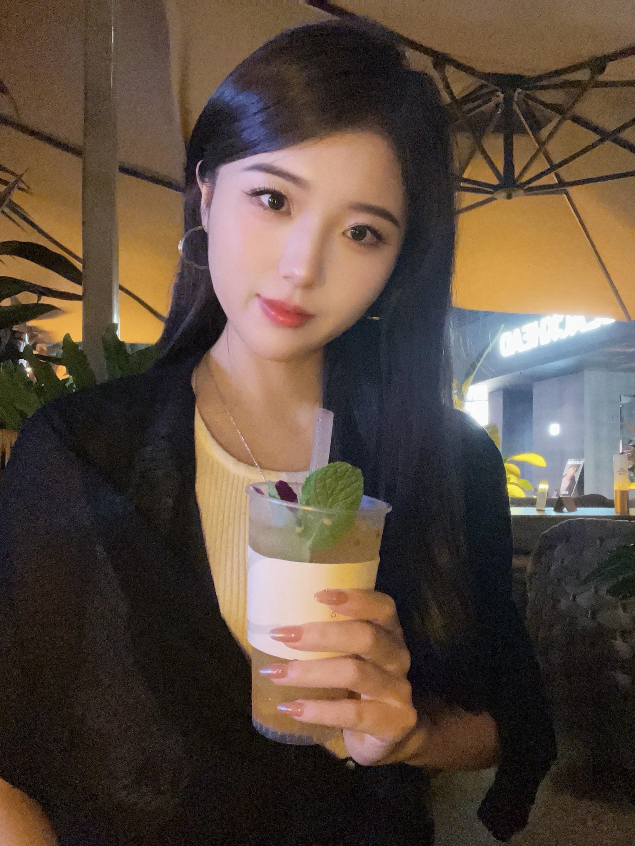 拥有什么 就享受什么 困在雨天的人 也会遇见送伞的人