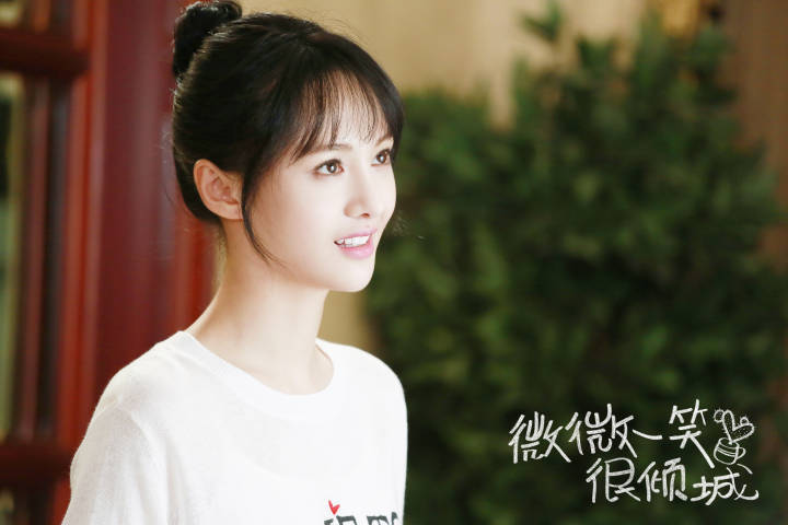 微微一笑很倾城改名一笑倾城，这部剧到今年已经十年了！​