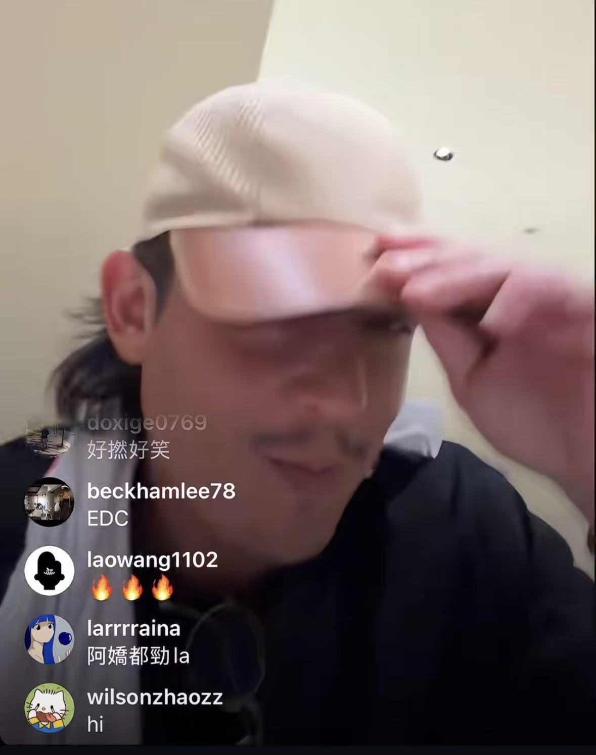 陈冠希在一场直播带货活动里抽TVB繁星闪卡的片段，最近在网上传得沸沸扬扬。他