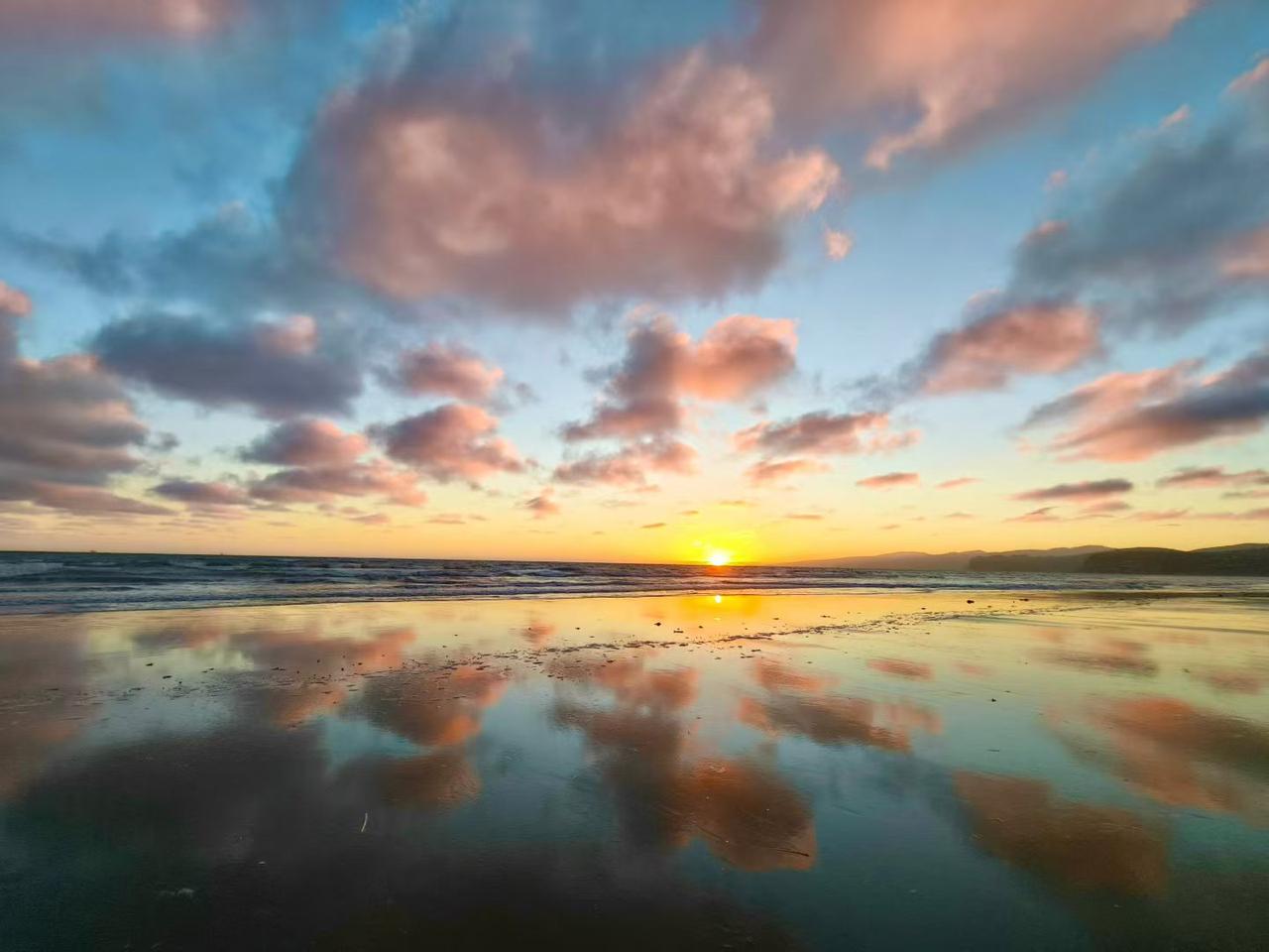 分享一张美丽的风景照片斐济，热带风情。
