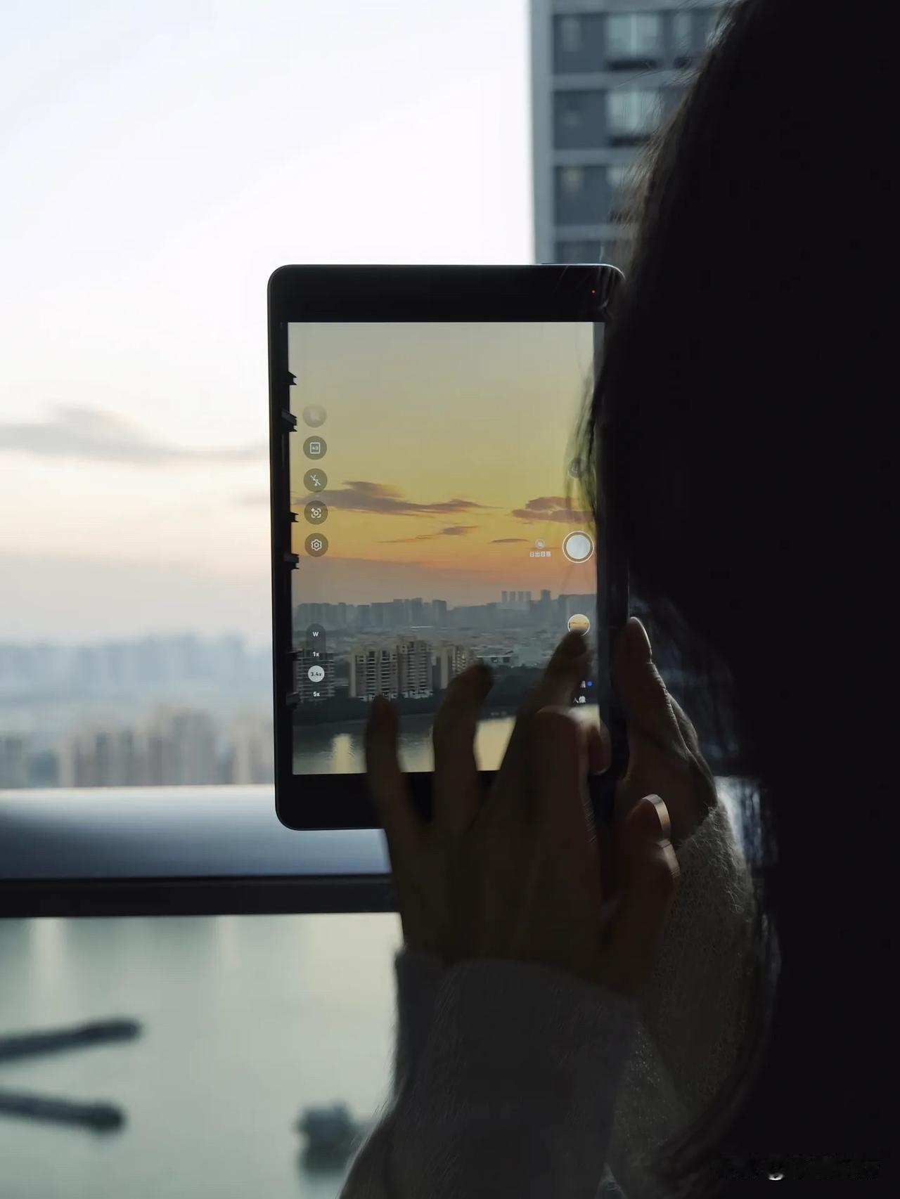 【承认那几个“国师”有点东西，真就那么丢人吗？】以前咱看张维为、金灿荣那一