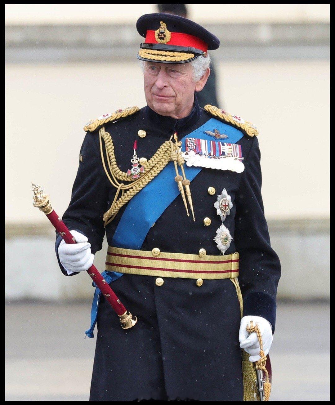 英国王室截至目前，伊丽莎白二世女王在她的7️⃣0️⃣年统治时期总共授予4️⃣