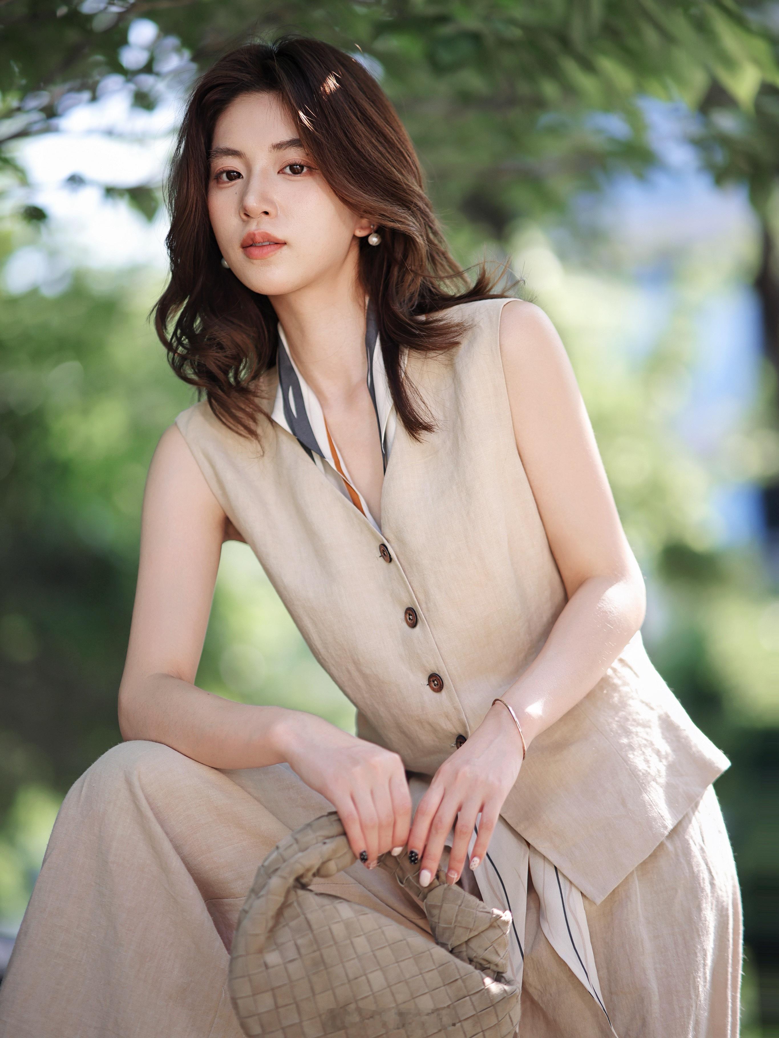 “天然氧吧”衣如其名！麻就是这么夯100汗麻舒服清爽真的试过才懂这材质为啥