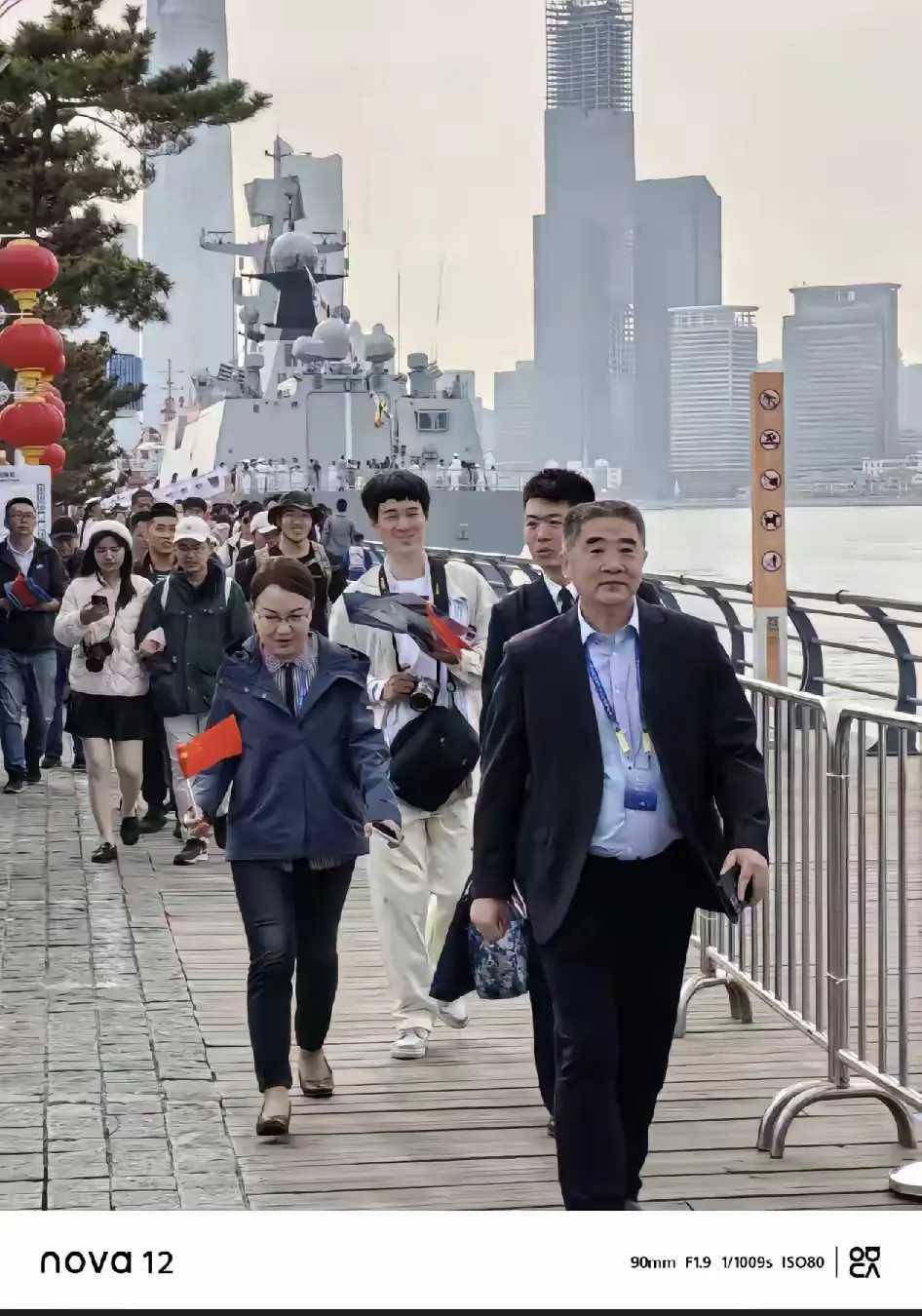 卧龙凤雏，得一人者可得天下。