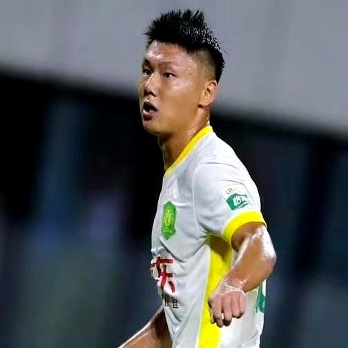 国安这场球看完，球迷直接懵了！方昊和曹永竞同时上场，这操作真的看不懂啊！