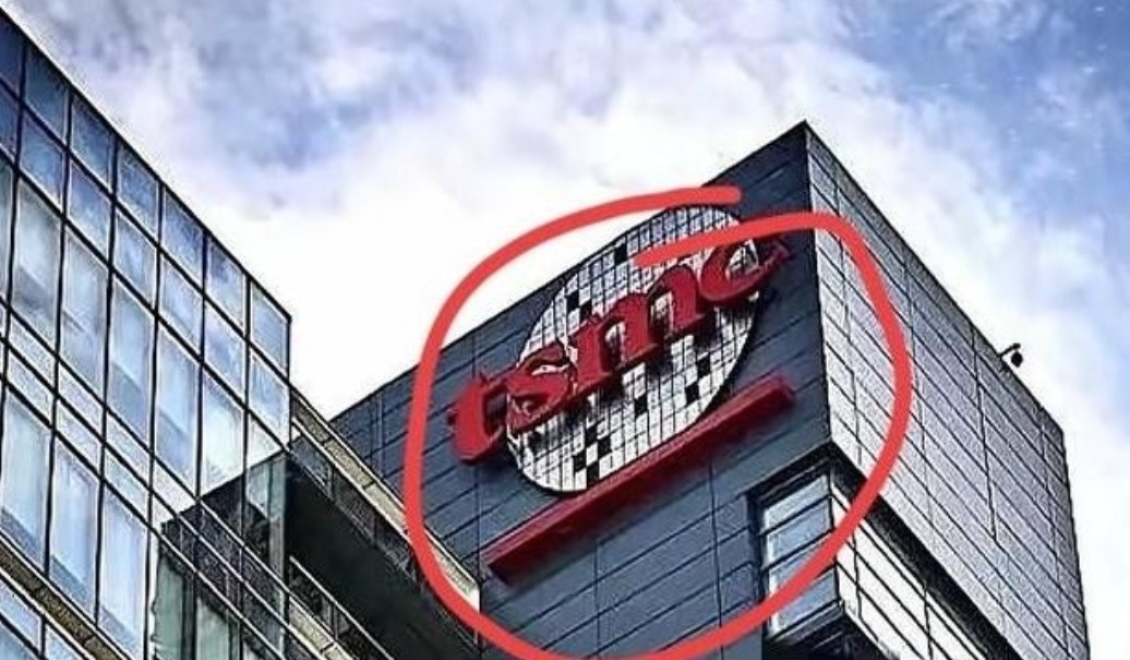 新规一出，台积电张忠谋慌了！为什么这么说呢？因为这次东方大国海关新规直接改变了芯