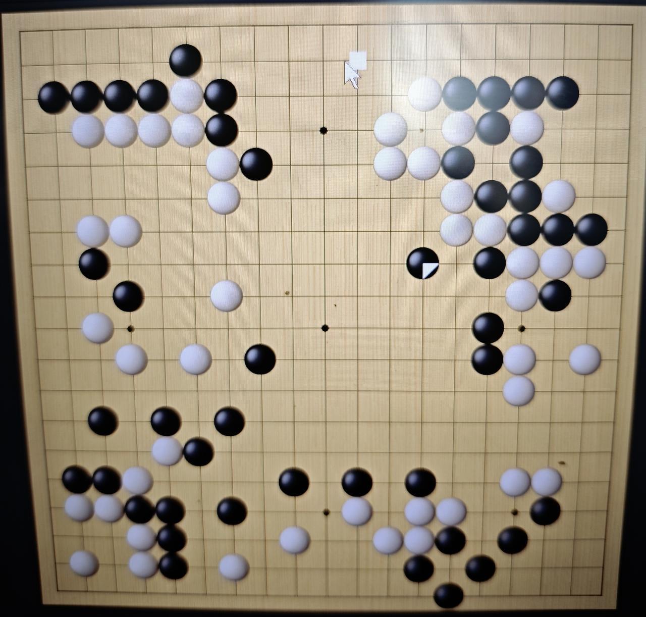 “三星杯”围棋预赛周泓余～金恩持现在双方已经下了99手