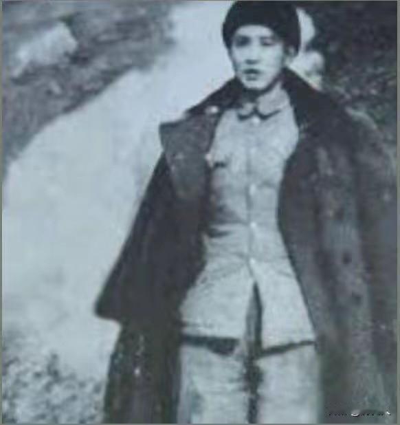 抗美援朝最悲壮死守！35岁军长接到死命令：全军打光，也要守住铁原15天19