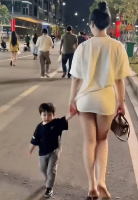 离过婚的女人真的不配要彩礼吗？表姐两年前和前夫离婚了，为了孩子一直没重新找，