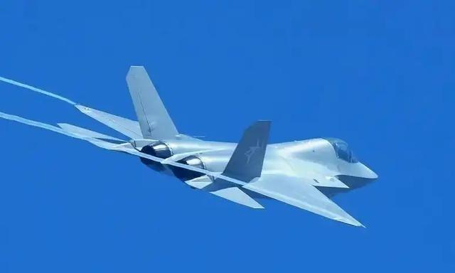 中国或将超越美国？中国将创造全球最强舰载战斗机！中国专家直言：一旦“歼35”登上