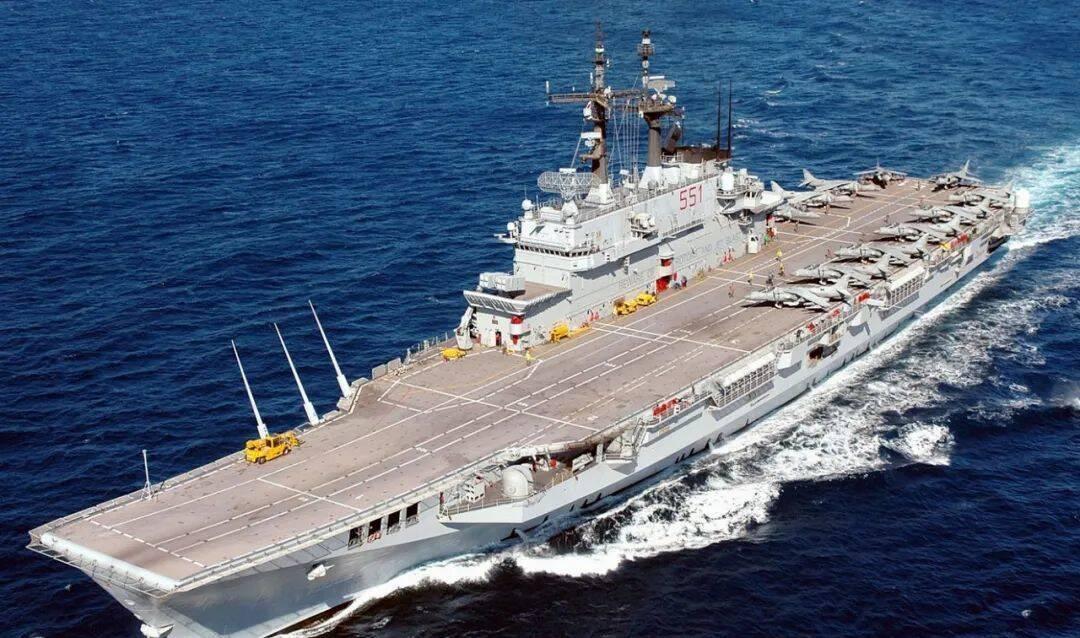 意大利人把一艘退役老舰往印尼手里一塞，转身就从雅加达口袋里掏走了15亿欧元的大单