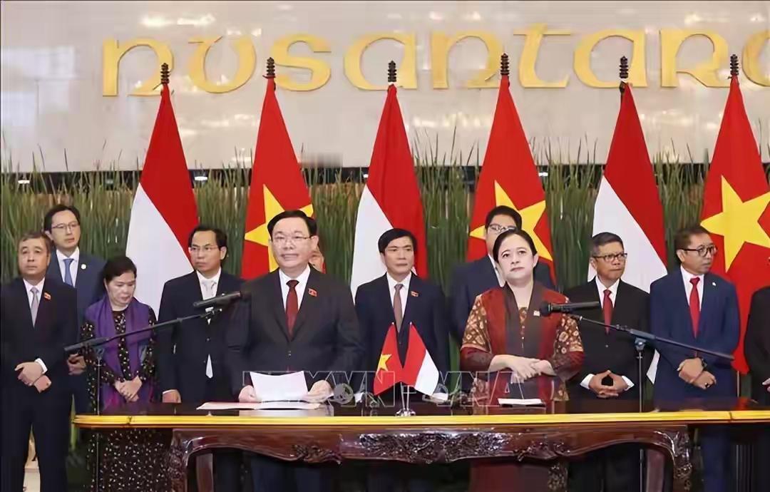 印尼想靠镍矿卡中国脖子？万万没想到，中国早就悄悄换人了！太解气！印尼手握全