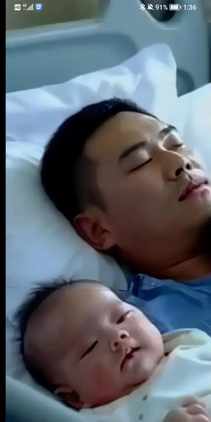 丈夫被医院宣判只剩几天，妻子在35周时决定提前剖腹产。一家人安安静静地等着