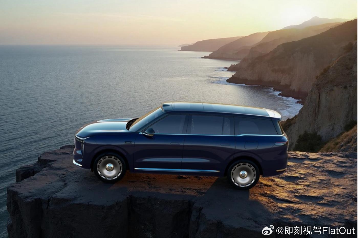 智己LS9开启预售，作为一款旗舰大六座SUV，有以下亮点：1、首发52Ultr