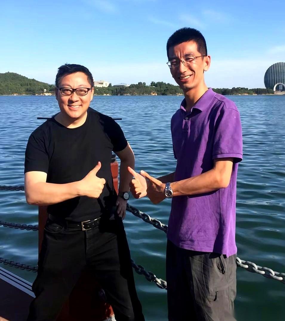 我算是看明白了，东方甄选这出戏，哪有什么输家。你们还真以为孙东旭是含恨下台的？