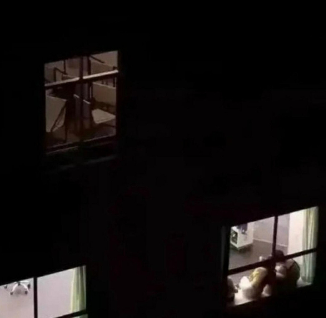 就不能拉上窗帘吗？窗帘是干嘛用的？？