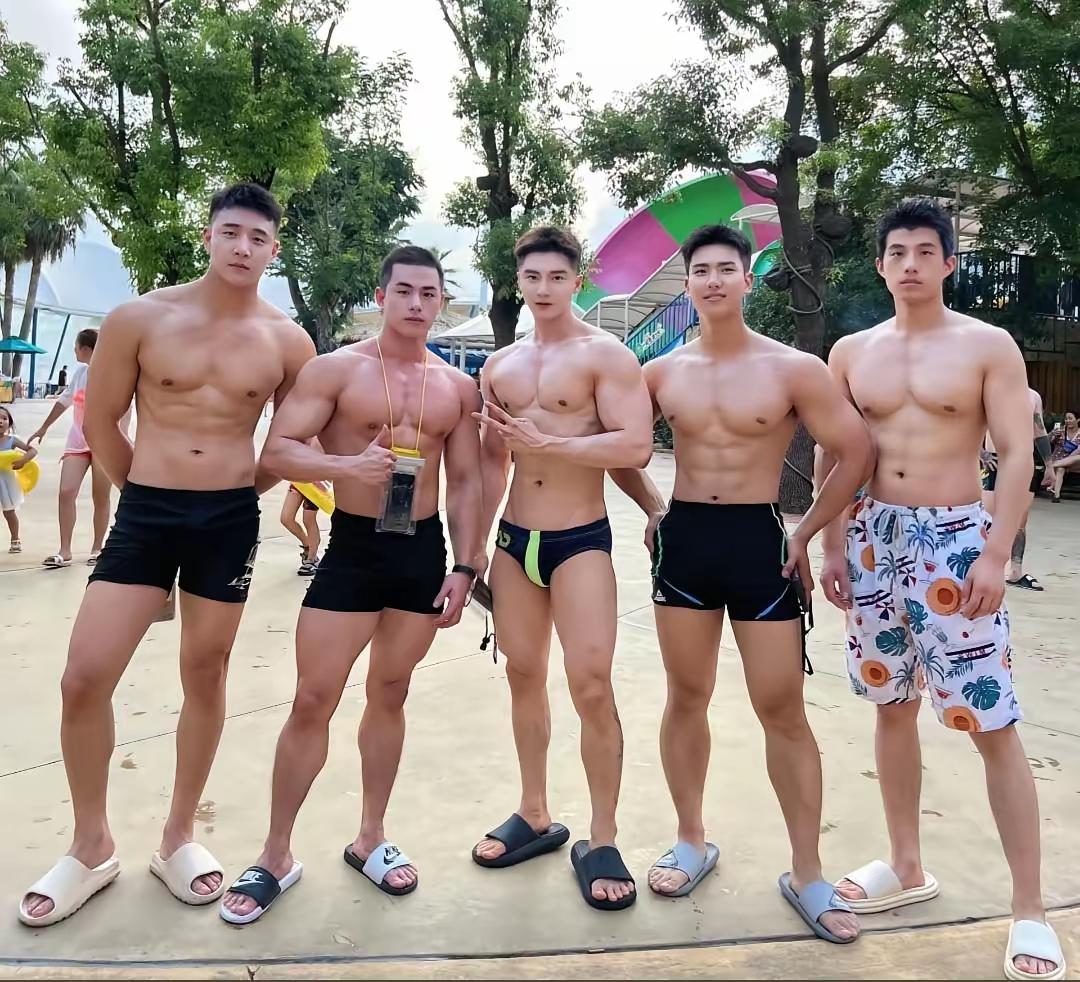 五选一，你选谁？先说颜值吧，如果单选颜值你认为谁的颜值最出众，谁是你眼中的帅哥。