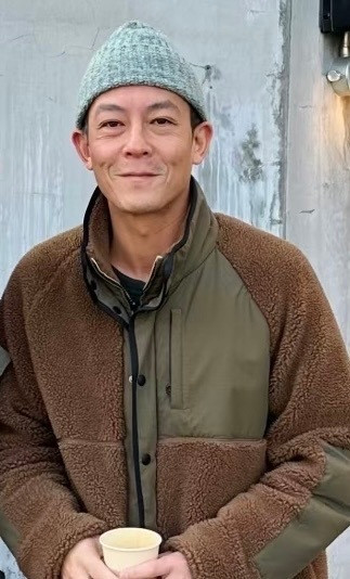 陈冠希怎么老成这样了气质还是在的，骨相还是帅的。但对比同龄明星，陈冠希确实不太注