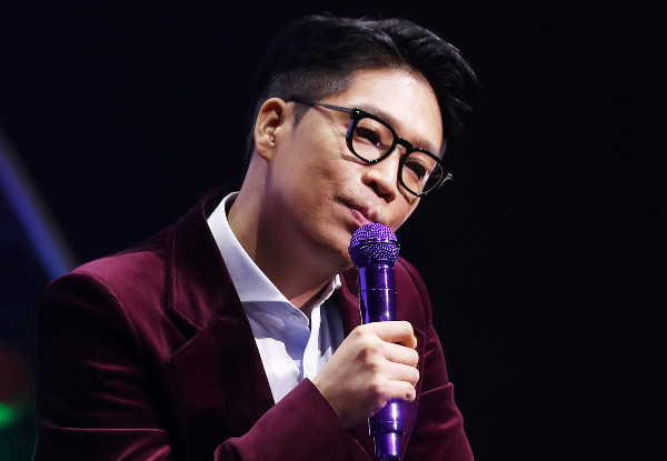 【sidae】据韩媒报道，由歌手MC梦设立的"THEMU株式会社"近日以约15