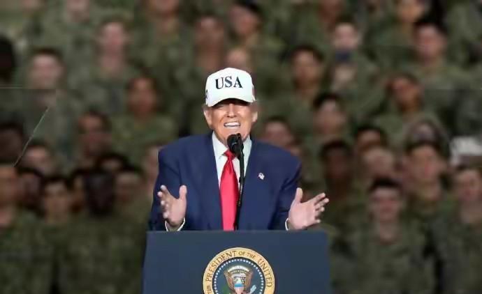 特朗普上航母一拍脑袋:电磁弹射不行,给我改回蒸汽的!可“福特”号的电磁弹射,早