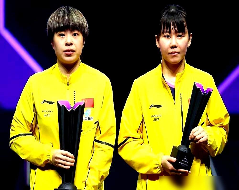 教练组把洛杉矶奥运的名单重重拍在桌上，划掉两位28岁的单打顶流，转手填上一个04