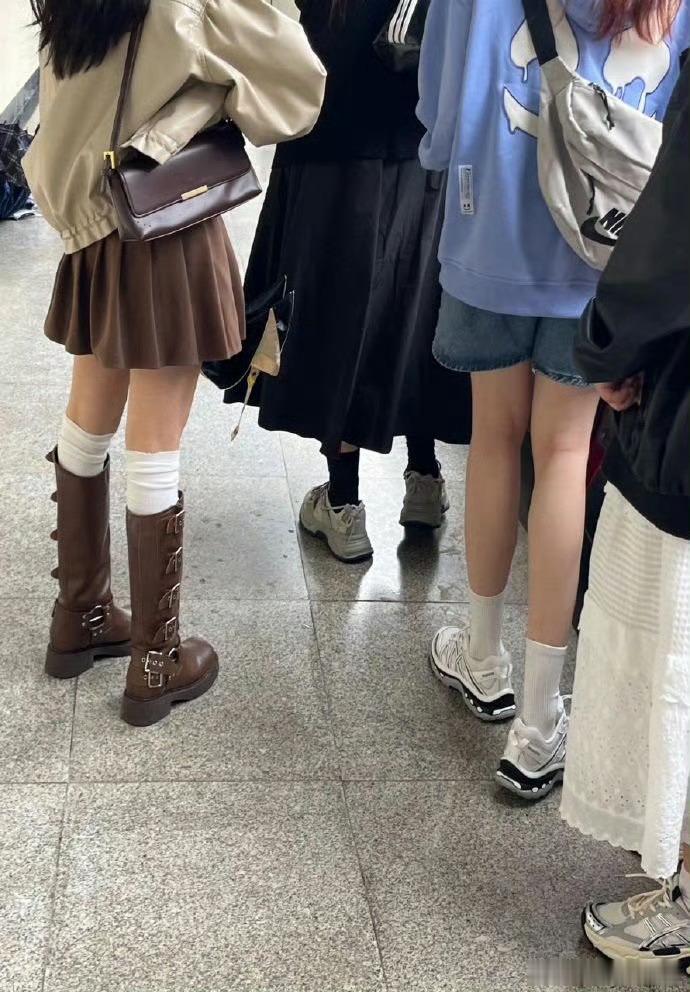 感觉有一点点虚荣