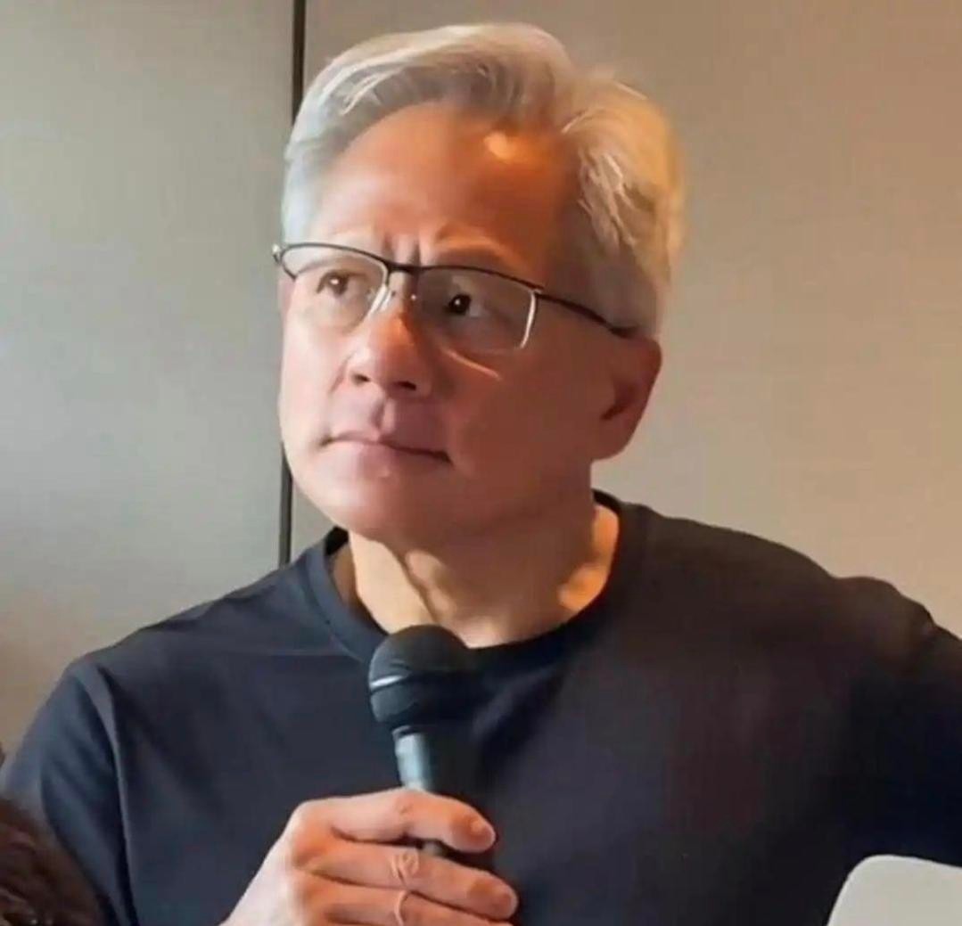 1999年英伟达上市那天，黄仁勋就已经不用为钱工作了。有人问他，都财富自由了，接下来还有什么梦想。他