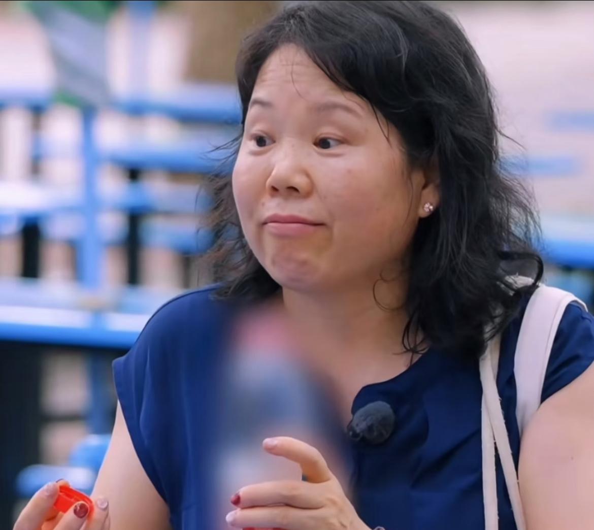 终于明白，张家齐为什么厌恶她妈妈了，不是因为她妈妈强势，也不是她妈妈控制欲强