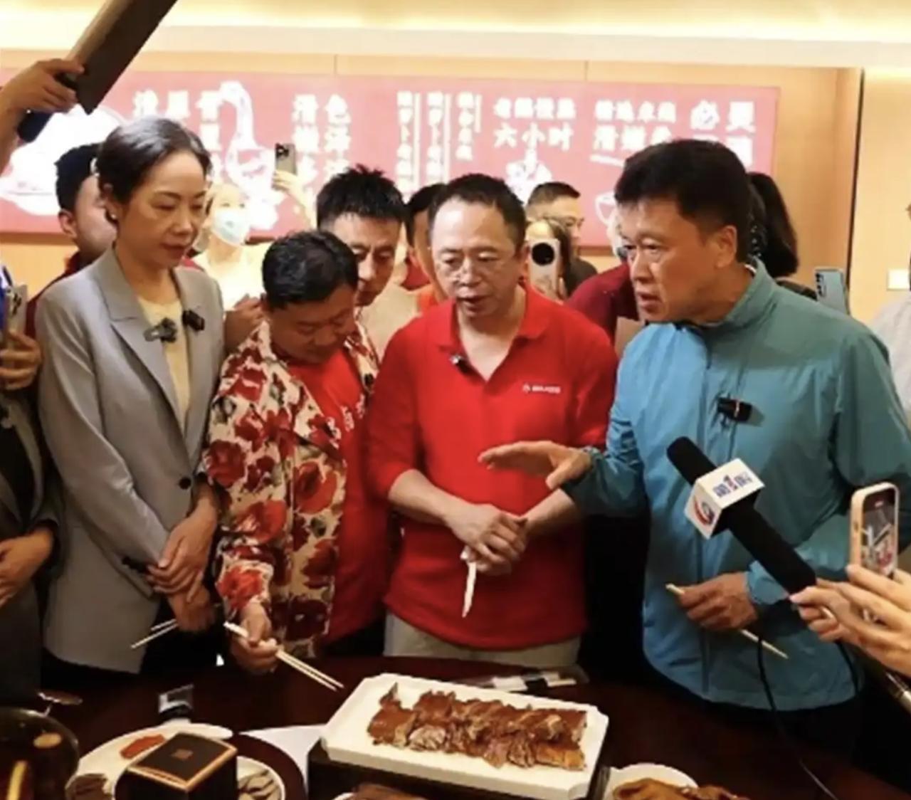 荣昌这一波操作太牛了，本来以为卤鹅哥是主菜，结果现在发现，卤鹅哥只是开胃菜，真正