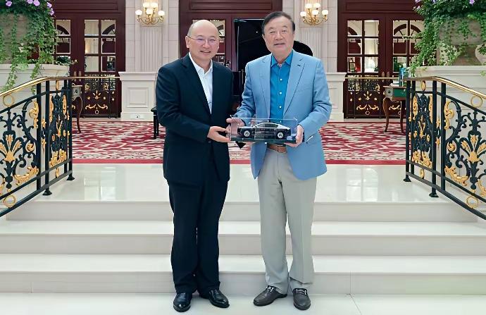 江汽集团表态坚定跟随华为？其实江淮早都接受自己代工厂的定位了，给蔚来做代工，和大