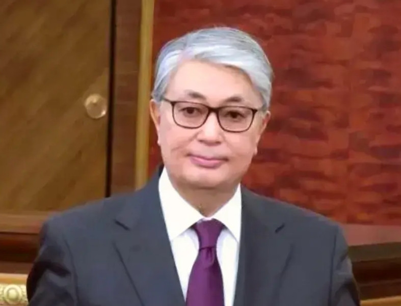 哈萨克斯坦又换国防部长了，换的理由很简单，因为亲俄。哈萨克斯坦总统托卡耶夫近几
