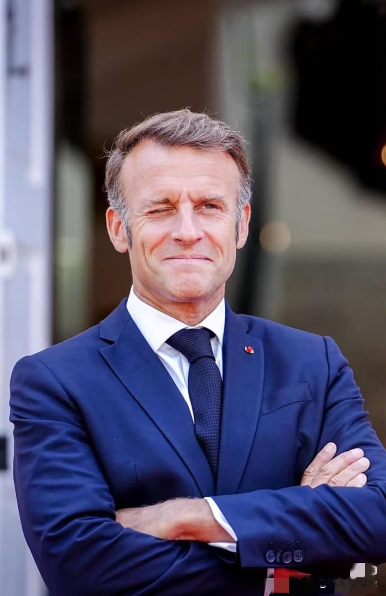 法国扣了一艘俄罗斯油轮，结果发现船长竟是中国人，这事儿直接让舆论炸了！现在法方算