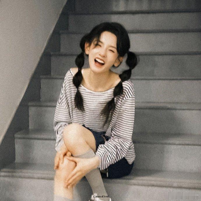 宋祖儿老吃家了被宋祖儿的美食品味折服，天津vlog信息量超大。熟悉本地各色吃食，