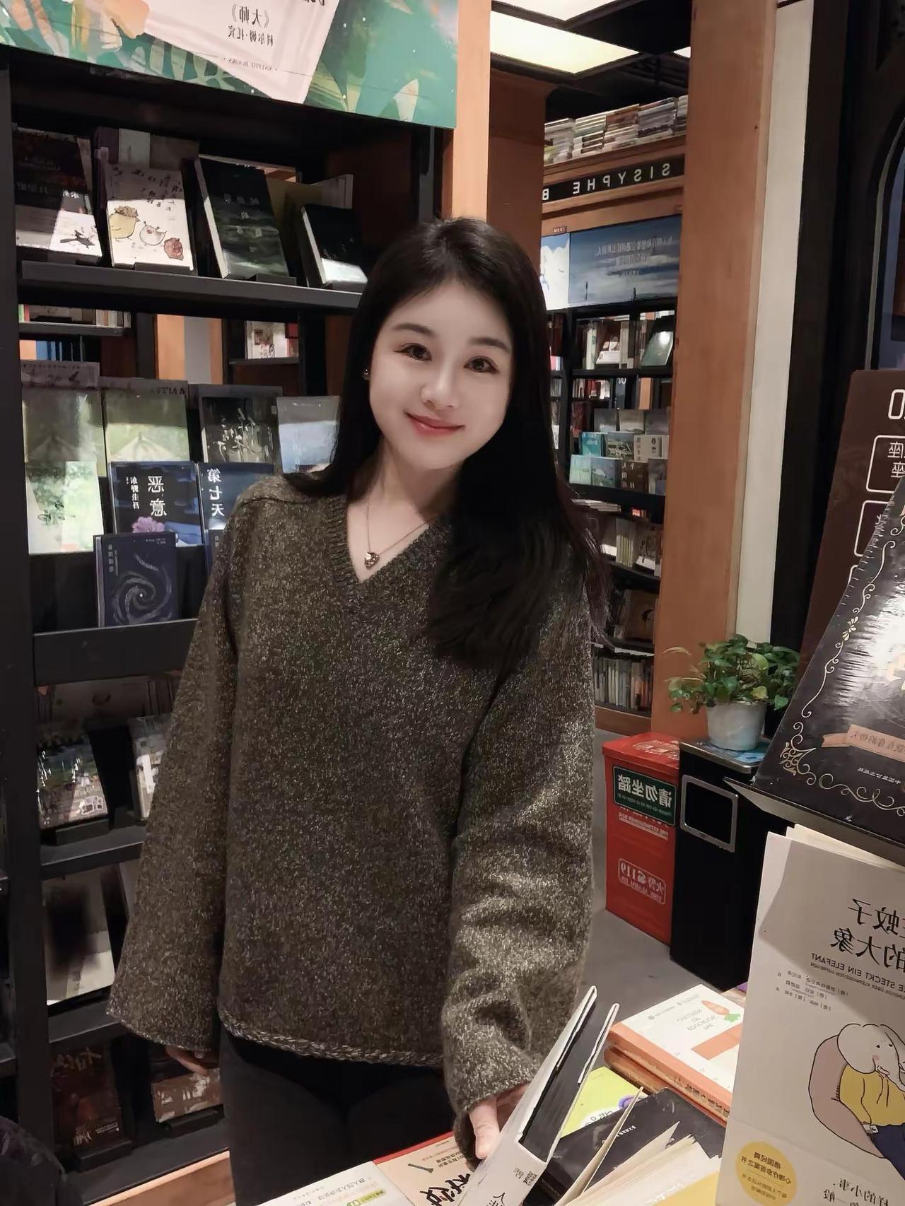 她柔弱的眼神里装的是什么？穿搭今天穿什么穿搭穿搭上热搜