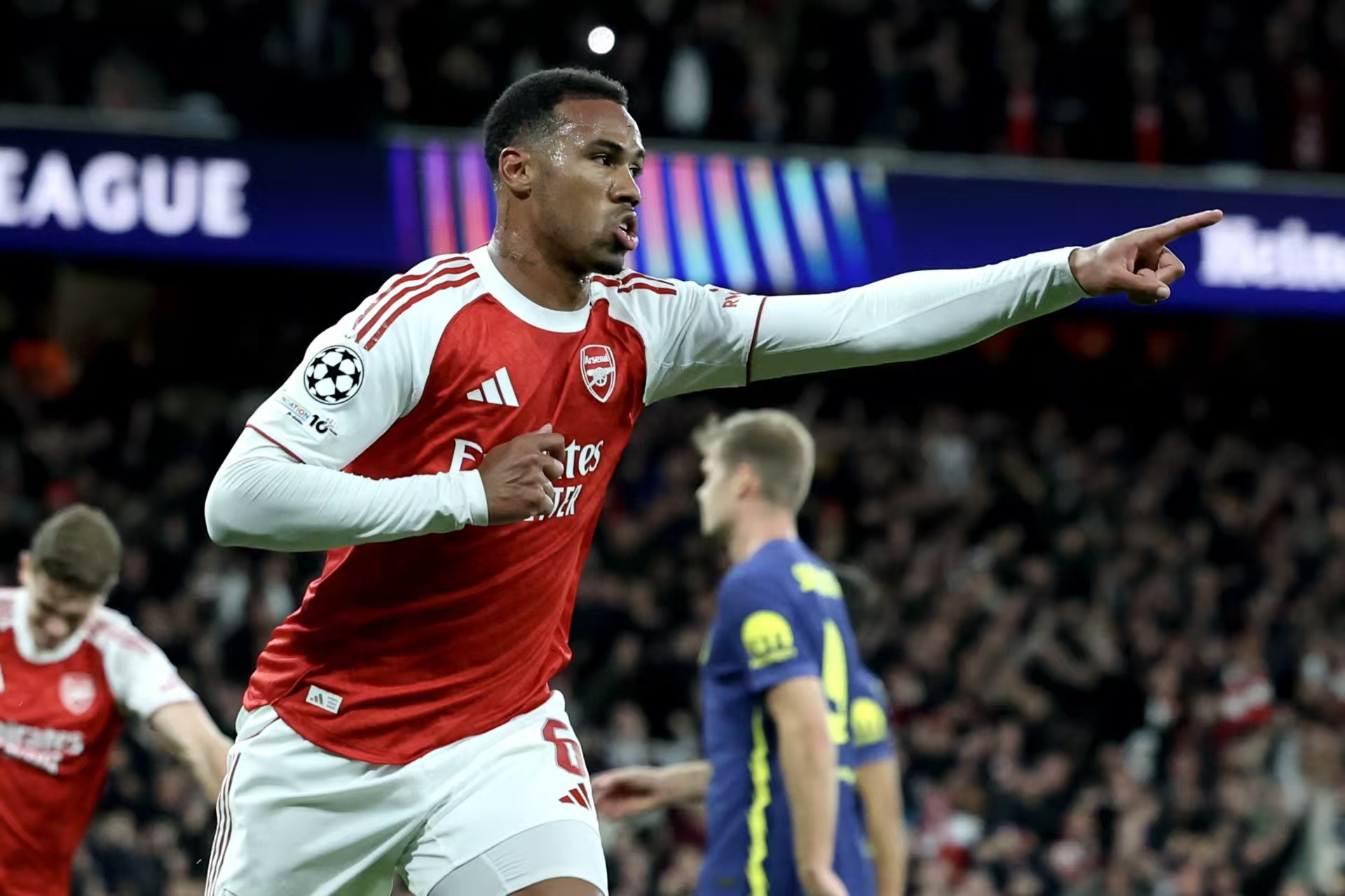 加布里埃尔真棒！本轮英超，阿森纳主场4:1大胜阿斯顿维拉，巴西后卫加布里埃尔