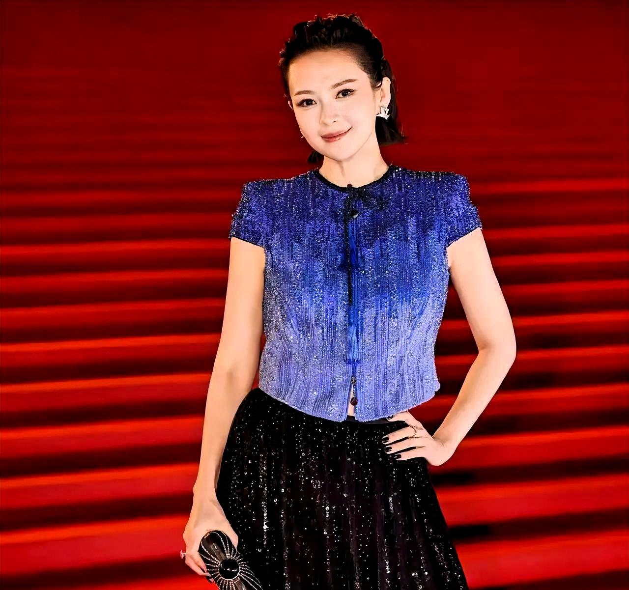 章子怡坐了一整晚冷板凳，金像奖影后颁给了廖子妤。但她不亏。4月19日金像奖，