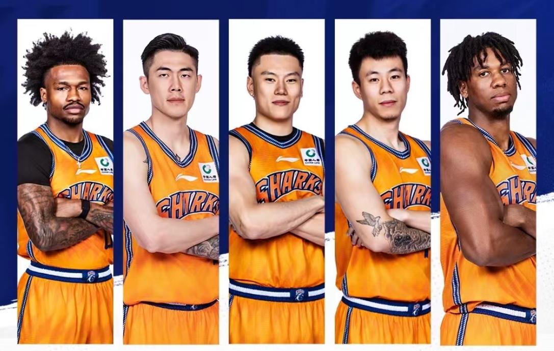 上海常规赛冠军基本稳了，23连胜看看能不能冲现在的上海男篮，