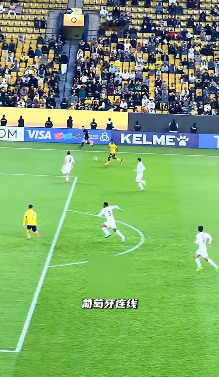 C罗39岁送出的不是“保姆球”，是芯片级助攻。第15次，沙特助攻榜他还在第一。