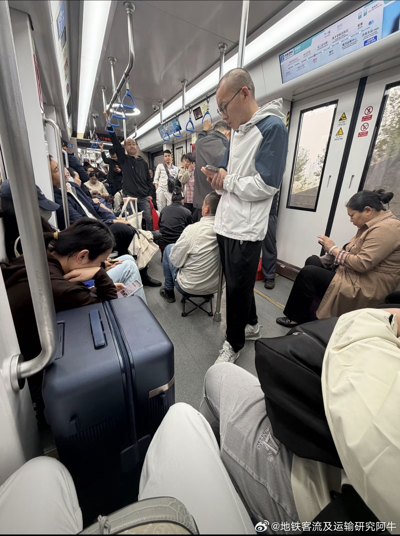 济南地铁网友：2026年10月14日（周三，济南降温）p1济南地铁济阳线济