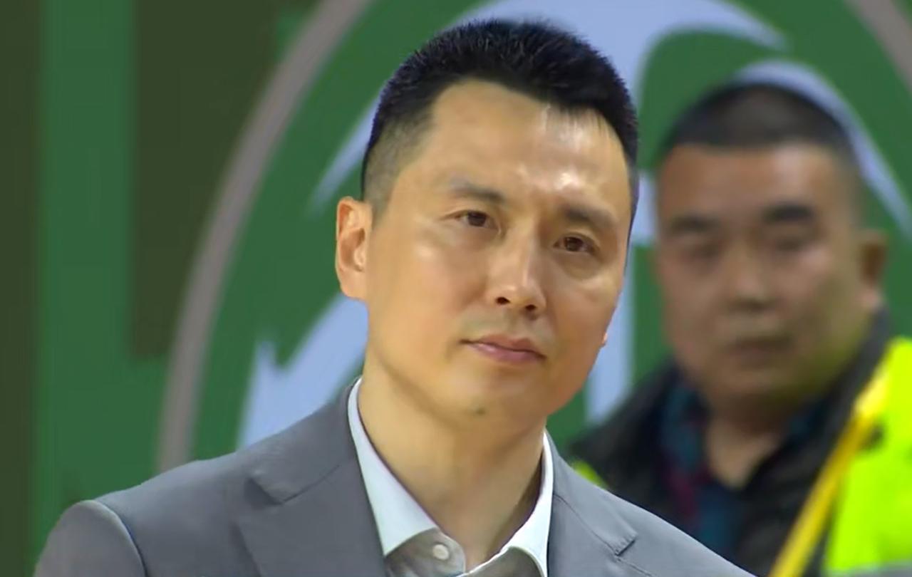 卢伟松了一口气！上海队这回是赢了球，却差点输了“命”啊。和福建队那场比赛，比