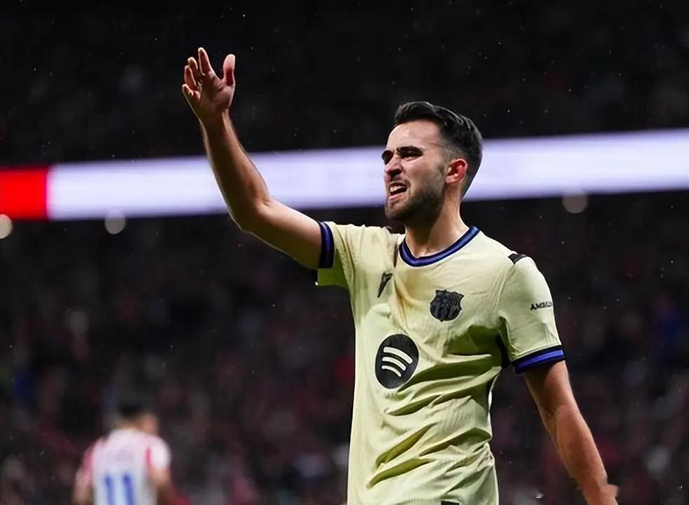 揪出巴萨0-4头号倒霉蛋！4.9分噩梦：先乌龙再给红牌2次被队友坑北京时间2月